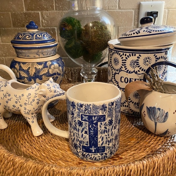 NWT Anthropologie Blue Folksong Monogram Mug Letter I - Picture 4 of 5